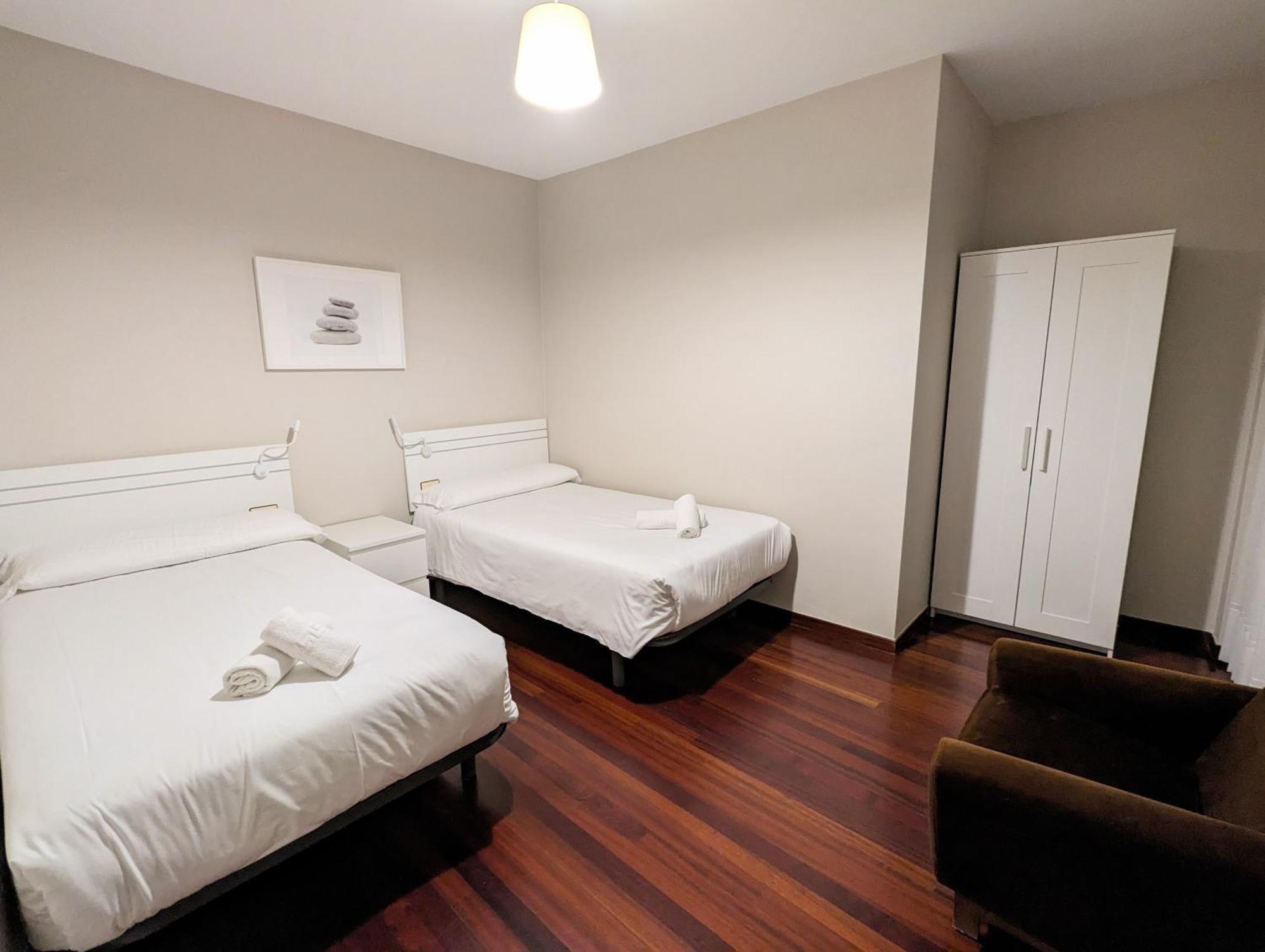 פאלאס דה ריי Apartamentos Turisticos Guillermo מראה חיצוני תמונה
