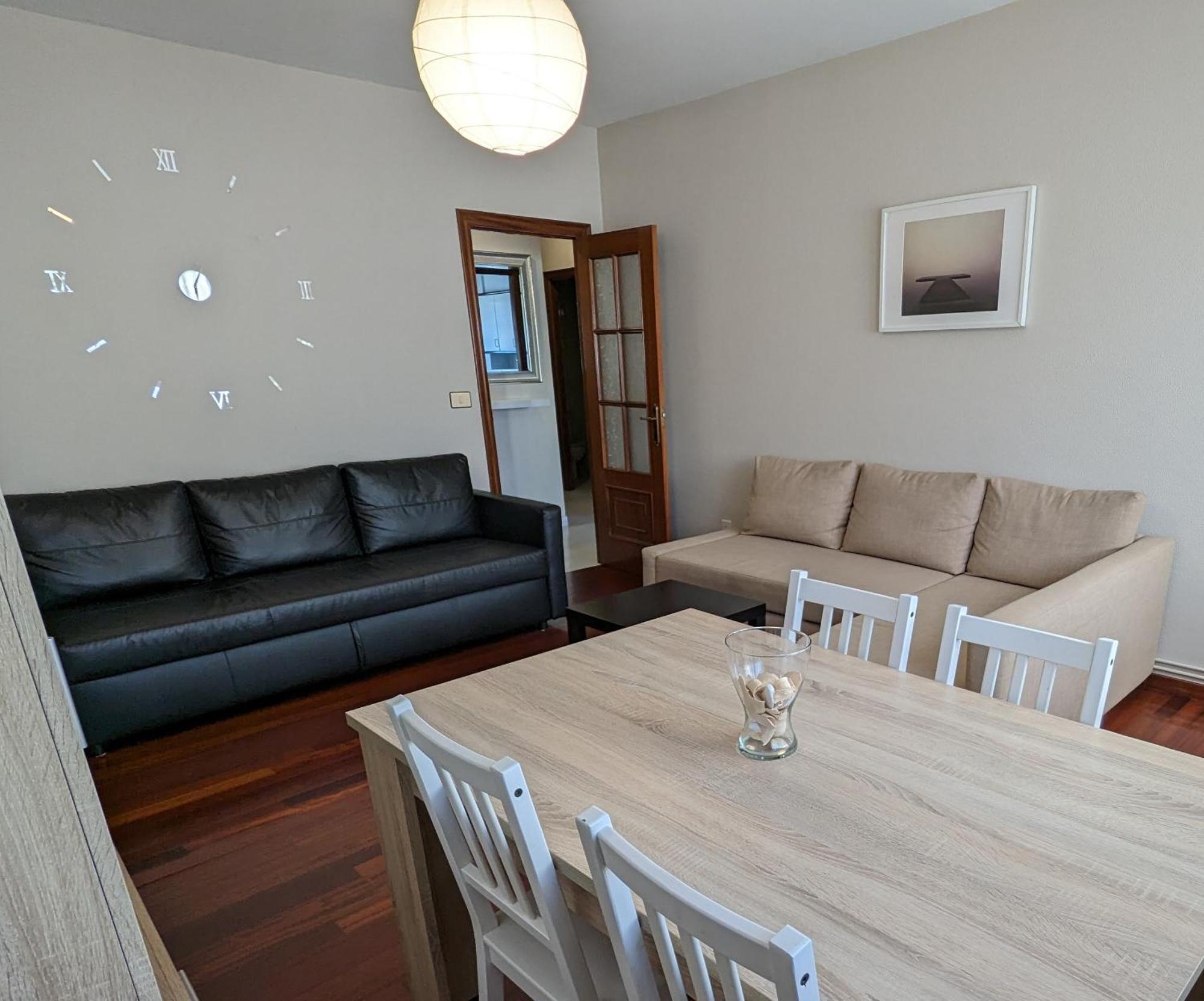 פאלאס דה ריי Apartamentos Turisticos Guillermo מראה חיצוני תמונה